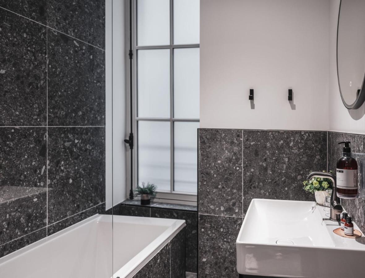 Appartements Crebillon - Maisons Du Monde Hotel & Suites Nantes Zewnętrze zdjęcie